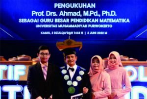 Prof Drs Ahmad MPd PhD Universitas Muhammadiyah Purwokerto