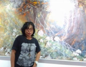 Ketua Panitia Pameran, Watie Respat Perempuan Pelukis “Lintas Batas Komunitas”