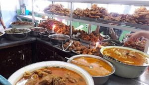 Menilik Sejarah Warteg di Indonesia, Destinasi Kuliner Tak Menguras Kantong Menilik Sejarah Warteg di Indonesia, Destinasi Kuliner Tak Menguras Kantong