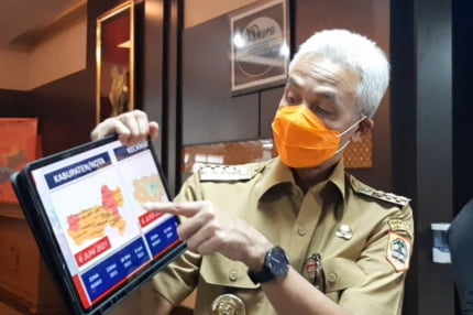 Gubernur Jawa Tengah Ganjar Pranowo Alokasikan Rp 60 Miliar untuk Bansos