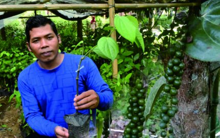 Jalal Wahyudin Warga Desa Langgar