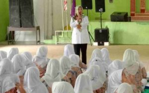 Kenapa Siswa Harus Santun Bermedia Sosial Kenapa Siswa Harus Santun Bermedia Sosial