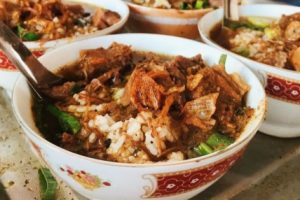 Nasi Grombyang Pemalang Bikin Lidah Bergoyang