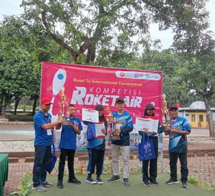 MTs Muhammadiyah Kejobong Jawara di Kontes Rocket Air Nasional