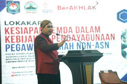 Wagub Jateng Taj Yasin Maimoen