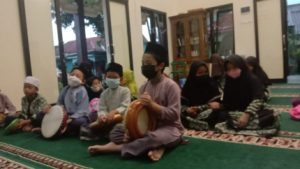 Hadroh, Kesenian Islami Lantunkan Syair Pujian Hadroh, Kesenian Islami Lantunkan Syair Pujian