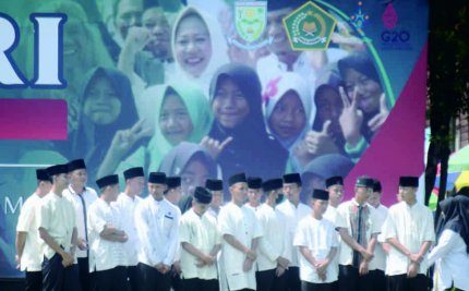 6150 Santri di Purbalingga Ikut Upacara Peringatan Hari Santri 2022