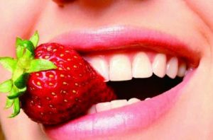 Buah Stroberi Makan Buah Stroberi Ternyata Kaya Manfaat, Dapat Turunkan Risiko Penyakit Jantung