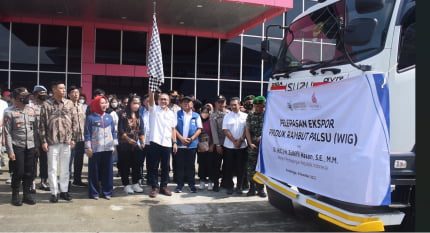Mendag Zulkifli Hasan Lepas Ekspor Rambut Palsu Purbalingga Senilai 100.000 Dollar AS
