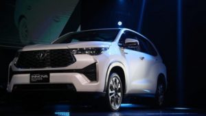 Toyota Kijang Innova Zenix CVT FWD Toyota Kijang Innova Zenix CVT FWD