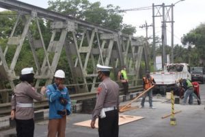 Hingga 8 November 2022, Jembatan Sungai Serayu di Bukateja Purbalingga Ditutup