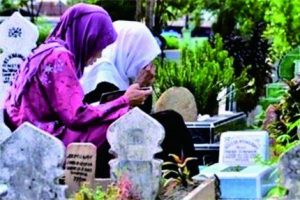 Ziarah Kubur Ziarah Kubur