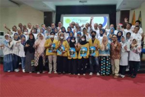 Alumni FE 85 Unsoed Purwokerto Bagikan Subsidi Biaya Pendidikan dan Laptop ke Mahasiswa FEB Alumni FE 85 Unsoed Purwokerto Bagikan Subsidi Biaya Pendidikan dan Laptop ke Mahasiswa FEB