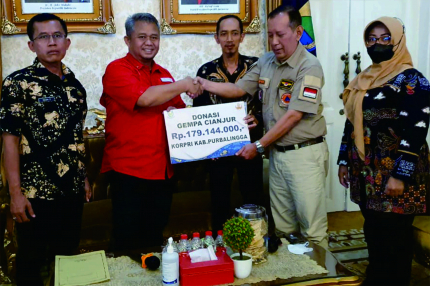 Korpri Kabupaten Purbalingga memberikan bantuan langsung kepada Pemerintah Kabupaten Cianjur  melalui BPBD setempat, Selasa kemarin 20 Desember 2022