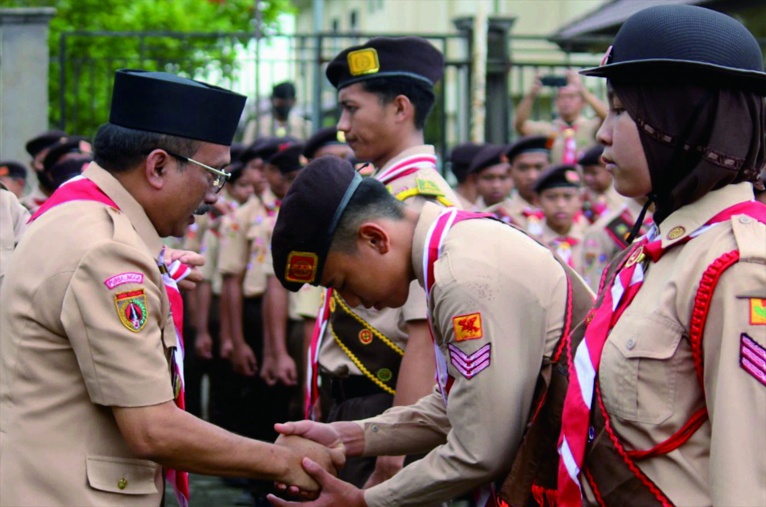 Ketua Gerakan Pramuka Kwarcab Purbalingga, Kak Tri Gunawan saat melantik 355 Pramuka Garuda di Sanggar Bakti Pramuka, Selasa 27 Desember 2022