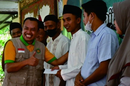 Menjelang Hari Amal Bakti (HAB) Kementerian Agama RI ke-77 tahun 2023, Kantor Kementerian Agama (Kemenag) Kabupaten Purbalingga, menyelenggarakan bakti sosial (Baksos) dan pengajian di Desa Kedungbenda, Kecamatan Kemangkon, Kamis 29 Desember 2022