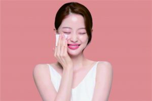 Perempuan Indonesia di tahun 2023 Lebih Banyak Cari Produk Pelembap Dibandingkan Anti-Acne, Ini Prediksinya Perempuan Indonesia di tahun 2023 Lebih Banyak Cari Produk Pelembap Dibandingkan Anti-Acne, Ini Prediksinya