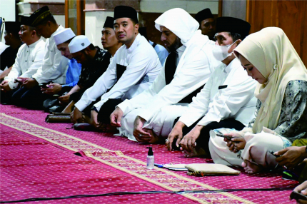 Pengajian bersama Syekh Muhammad Jaber, Jum'at 9 Desember 2022 malam di Masjid Agung Darussalam Purbalingga