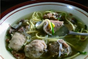 Semangkuk Bakso Irmas Purbalingga nan nikmat. Foto Mahendra Yudhi Krisnha Semangkuk Bakso Irmas Purbalingga nan nikmat. Foto Mahendra Yudhi Krisnha