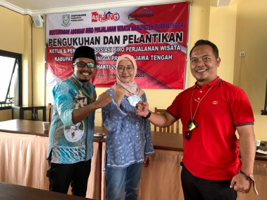 Nurfilaeli Saptiasih terpilih sebagai Ketua Asosiasi Biro Perjalanan Wisata Kabupaten Purbalingga (Asbiling) periode 2022 - 2026 pada musyawarah yang dilaksanakan Kamis, 1 Desember 2022 di Jasmine Coffee