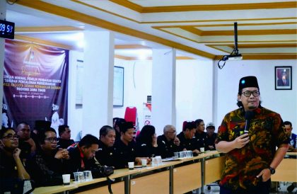 Rakor Persiapan Kirab Pemilu Tahun 2024 yang dilaksanakan selama dua hari, Rabu-Kamis, 22-23 Februari 2023 di aula kantor KPU Jatim, Jalan Raya Tenggilis Nomor 1-3 Surabaya. Foto: KPU Jawa Timur Rakor Persiapan Kirab Pemilu Tahun 2024 yang dilaksanakan selama dua hari, Rabu-Kamis, 22-23 Februari 2023 di aula kantor KPU Jatim, Jalan Raya Tenggilis Nomor 1-3 Surabaya. Foto: KPU Jawa Timur