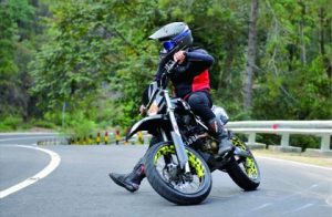 Kenapa Motor Trail Boleh Digunakan di Jalan Raya Kenapa Motor Trail Boleh Digunakan di Jalan Raya