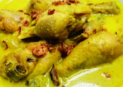 Saat Kumpul Bareng Keluarga Harus Ada Masakan Opor Ayam Tersaji di Meja Makan