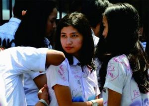 Ilustrasi. Siswa coret-coret baju usai pengumuman kelulusan Ilustrasi. Siswa coret-coret baju usai pengumuman kelulusan