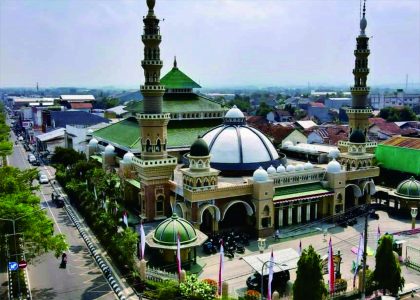 Masjid Agung Darussalam Purbalingga, Instagram.com @masbin id