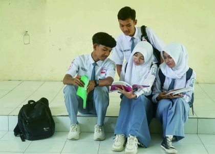 Siswa kelas 9 SMP/MTs harus menyiapkan diri untuk melanjutkan pendidikan ke jenjang SLTA. Foto: SMA Ma’arif NU Karangmoncol