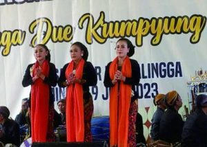 Pementasan Kesenian Musik Tradisional Krumpyung di Purbalingga, di Gedung Mahesa Jenar Purbalingga, Minggu 9 Juli 2023 Pementasan Kesenian Musik Tradisional Krumpyung di Purbalingga, di Gedung Mahesa Jenar Purbalingga, Minggu 9 Juli 2023