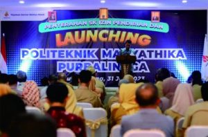 Rektor Politeknik Madyathika, Taufik Dwi Laksono saat Launching Politeknik Madyathika di Gedung Serba Guna Lantai 3 Area PM Collaboration, Kecamatan Purbalingga, Senin 31 Juli 2023. Rektor Politeknik Madyathika, Taufik Dwi Laksono saat Launching Politeknik Madyathika di Gedung Serba Guna Lantai 3 Area PM Collaboration, Kecamatan Purbalingga, Senin 31 Juli 2023.