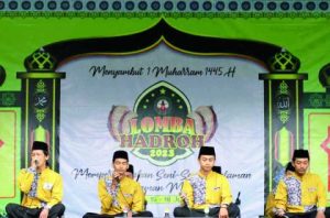 Grup hadroh Nasyidul Huda dari PP. Nururrokhayah, Tegal berhasil mendapatkan juara 1, sekaligus juara vocal terbaik. Foto: goalawapurbalingga.com Grup hadroh Nasyidul Huda dari PP. Nururrokhayah, Tegal berhasil mendapatkan juara 1, sekaligus juara vocal terbaik. Foto: goalawapurbalingga.com