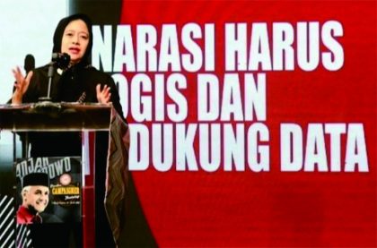 Ketua DPP PDI Perjuangan (PDIP) Puan Maharani saat menutup acara pelatihan juru kampanye Ganjar Pranowo di kawasan Kebon Sirih, Jakarta Pusat, Selasa 18 Juli 2023