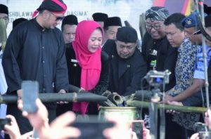 Bupati Purbalingga Dyah Hayuning Pratiwi (Tiwi) resmi membuka Festival Gunung Slamet (FGS) #6 tahun 2023. Bupati Purbalingga Dyah Hayuning Pratiwi (Tiwi) resmi membuka Festival Gunung Slamet (FGS) #6 tahun 2023.