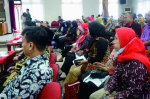 Pelaku Usaha Mikro Kecil dan Menengah (UMKM) mengikuti Pelatihan Pengembangan Bisnis di Operation Room Graha Adiguna, Selasa 15 Agustus 2023. Pelaku Usaha Mikro Kecil dan Menengah (UMKM) mengikuti Pelatihan Pengembangan Bisnis di Operation Room Graha Adiguna, Selasa 15 Agustus 2023.