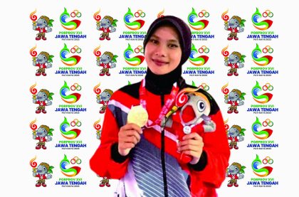 Sagita Fitrianisa Nila Fauziyah, Mahasiswi Teknik Informatika Universitas Muhammadiyah Purwokerto (UMP) berhasil meraih emas di Porprov Jawa Tengah kategori Poomsae Beregu Putri Cabang Olahraga Taekwondo di Pati.