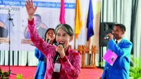 Pj Bupati Cilacap Yunita Dyah Suminar menyampaikan paparannya pada pengukuhan mahasiswa baru Politeknik Negeri Cilacap. Foto: Diskominfo Cilacap/ ER Yuniarto Pj Bupati Cilacap Yunita Dyah Suminar menyampaikan paparannya pada pengukuhan mahasiswa baru Politeknik Negeri Cilacap. Foto: Diskominfo Cilacap/ ER Yuniarto