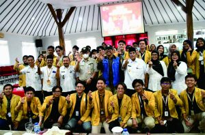 Wakil Bupati (Wabup) Purbalingga Sudono saat penarikan mahasiswa KKN Unsoed di Gedung OR Graha Adiguna, Rabu 9 Agustus 2023. Wakil Bupati (Wabup) Purbalingga Sudono saat penarikan mahasiswa KKN Unsoed di Gedung OR Graha Adiguna, Rabu 9 Agustus 2023.