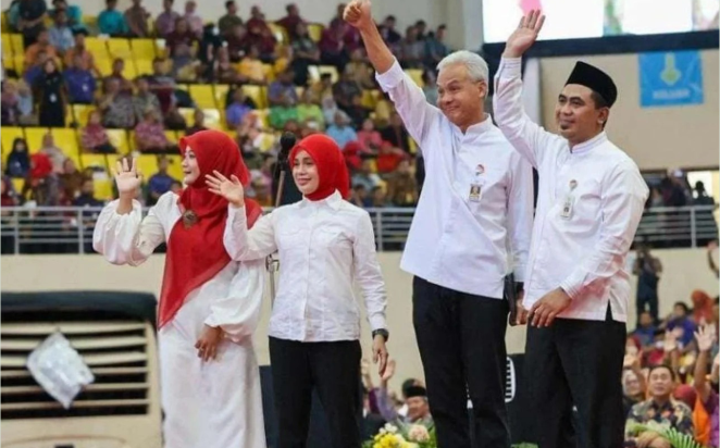 Ganjar- Gus Yasin Resmi Pamitan, Suasananya Nggrentes Ati Ganjar- Gus Yasin Resmi Pamitan, Suasananya Nggrentes Ati