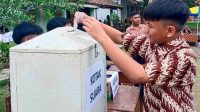 Pemilihan Ketua OSIS SMP Negeri 3 Kutasari 2023/2024 sebagai wujud nyata tema suara demokrasi Projek Penguatan Profil Pelajar Pancasila (P5). Pemilihan Ketua OSIS SMP Negeri 3 Kutasari 2023/2024 sebagai wujud nyata tema suara demokrasi Projek Penguatan Profil Pelajar Pancasila (P5).