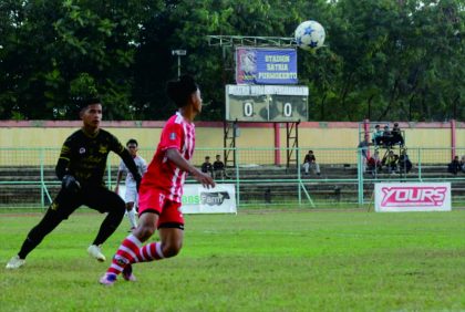 Laskar Jenderal Soedirman Muda Persibangga berlaga lawan tanding dengan Satria Muda Ajibarang U-17 di Stadion Satria Purwokerto, Minggu 8 Oktober 2023.