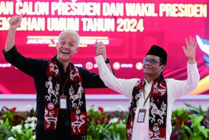 Pasangan Bakal Calon Presiden, Ganjar Pranowo dan Calon Wakil Presiden Mahfud MD resmi mendaftar ke Komisi Pemilihan Umum (KPU) pada hari ini, Kamis 19 Oktober 2023. Foto DPP PDI Perjuangan.