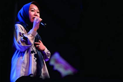 Bupati Purbalingga, Dyah Hayuning Pratiwi (Tiwi) mengapresiasi acara Kutasari Bersholawat bersama Habib Haedar Alwi Assegaf dari Banyumas, di Lapangan Olahraga Kutasari, Kecamatan Kutasari, Selasa 24 Oktober 2023 Bupati Purbalingga, Dyah Hayuning Pratiwi (Tiwi) mengapresiasi acara Kutasari Bersholawat bersama Habib Haedar Alwi Assegaf dari Banyumas, di Lapangan Olahraga Kutasari, Kecamatan Kutasari, Selasa 24 Oktober 2023