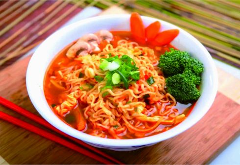 Mie Rebus Pedas. Foto: tabloidelemen.com Mie Rebus Pedas. Foto: tabloidelemen.com