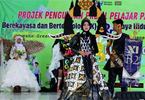SMA Negeri 1 Purbalingga menyelenggarakan Gelar Karya Proyek Penguatan Profil Pelajar Pancasila (P5), Jumat 1 Desember 2023.