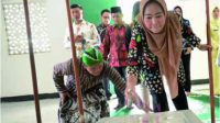 Memperingati Hari Jadi ke 193 Kabupaten Purbalingga, Bupati Purbalingga Dyah Hayuning Pratiwi berziarah untuk do'a bersama dan tabur bunga makam leluhur pendiri Kabupaten Purbalingga, Minggu 17 Desember 2023 Memperingati Hari Jadi ke 193 Kabupaten Purbalingga, Bupati Purbalingga Dyah Hayuning Pratiwi berziarah untuk do'a bersama dan tabur bunga makam leluhur pendiri Kabupaten Purbalingga, Minggu 17 Desember 2023
