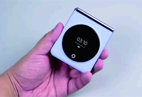 Tecno Phantom V Flip 5G, HP Layar Lipat Murah. Foto: mobile-phantom.com