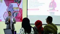 Bupati Purbalingga, Dyah Hayuning Pratiwi (Tiwi) memaparkan proses keterbukaan informasi publik dari badan publik Pemerintah Kabupaten (Pemkab) Purbalingga dalam acara Uji Publik dalam Monitoring dan Evaluasi Komisi Informasi Provinsi Jawa Tengah, di Universitas Semarang (USM), Rabu 6 Desember 2023. Bupati Purbalingga, Dyah Hayuning Pratiwi (Tiwi) memaparkan proses keterbukaan informasi publik dari badan publik Pemerintah Kabupaten (Pemkab) Purbalingga dalam acara Uji Publik dalam Monitoring dan Evaluasi Komisi Informasi Provinsi Jawa Tengah, di Universitas Semarang (USM), Rabu 6 Desember 2023.