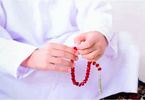 Doa Tawasul, Satu Amal Saleh untuk Dekatkan Diri kepada Allah SWT . Foto: tabloidsuksesinasional.com